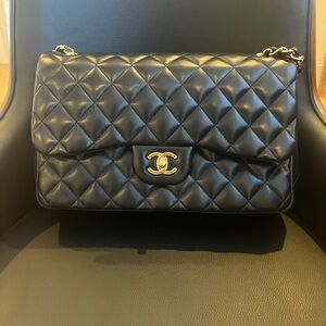 Chanel Classic Double Flap Jumbo